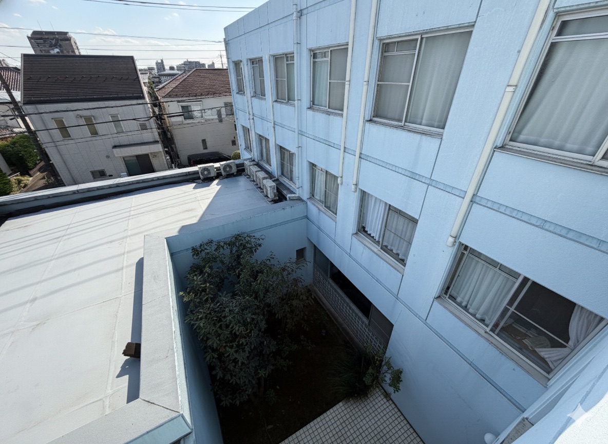 富山県学生寮 青雲寮の外観別アングル