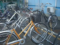 整然と並ぶ駐輪スタンド