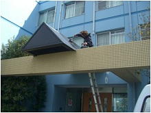 屋根の塗装工事