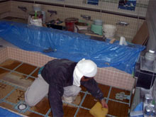 浴槽タイルの張り替え