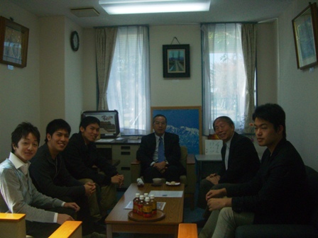 松岡幸雄さんと寮生