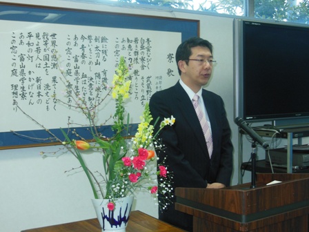 成人を祝う会の様子