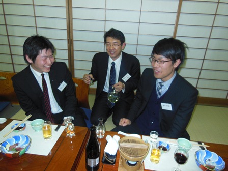 役員・卒寮生懇談会の様子2