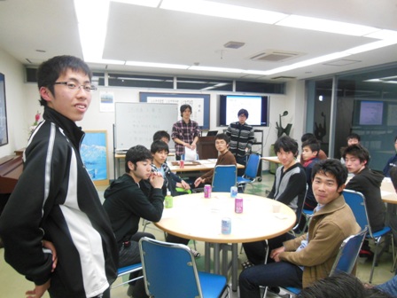 入寮オリエンテーションの様子