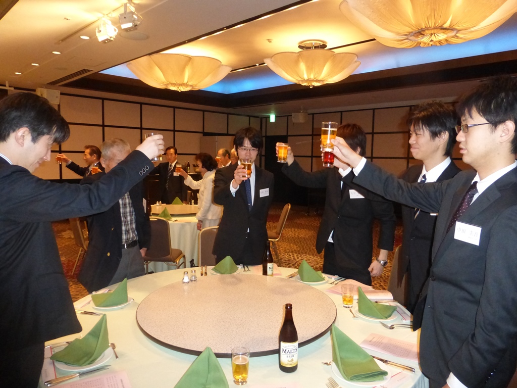 多摩富山県人会新年懇親会の様子