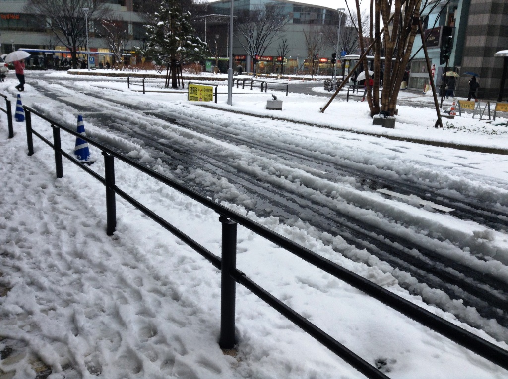雪に覆われた青雲寮