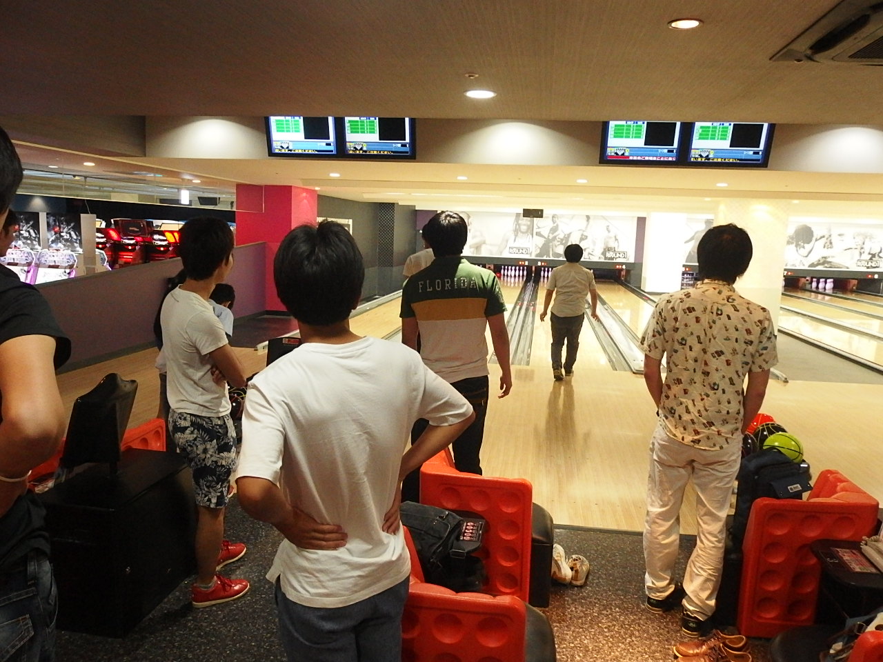 ボーリング大会の様子①