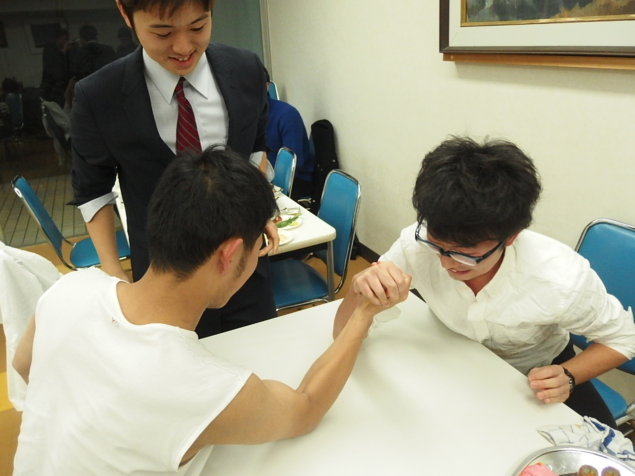 余韻を楽しむ参加者