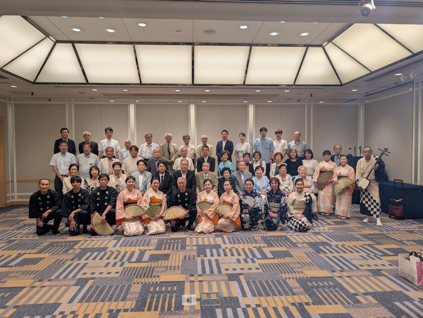 世田谷区富山県人会の総会・懇親会に参加した皆さまの集合写真